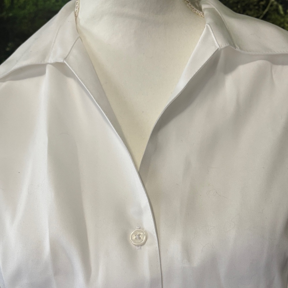 Anne Klein Classic White Button-Down Shirt - Picture 2 of 6